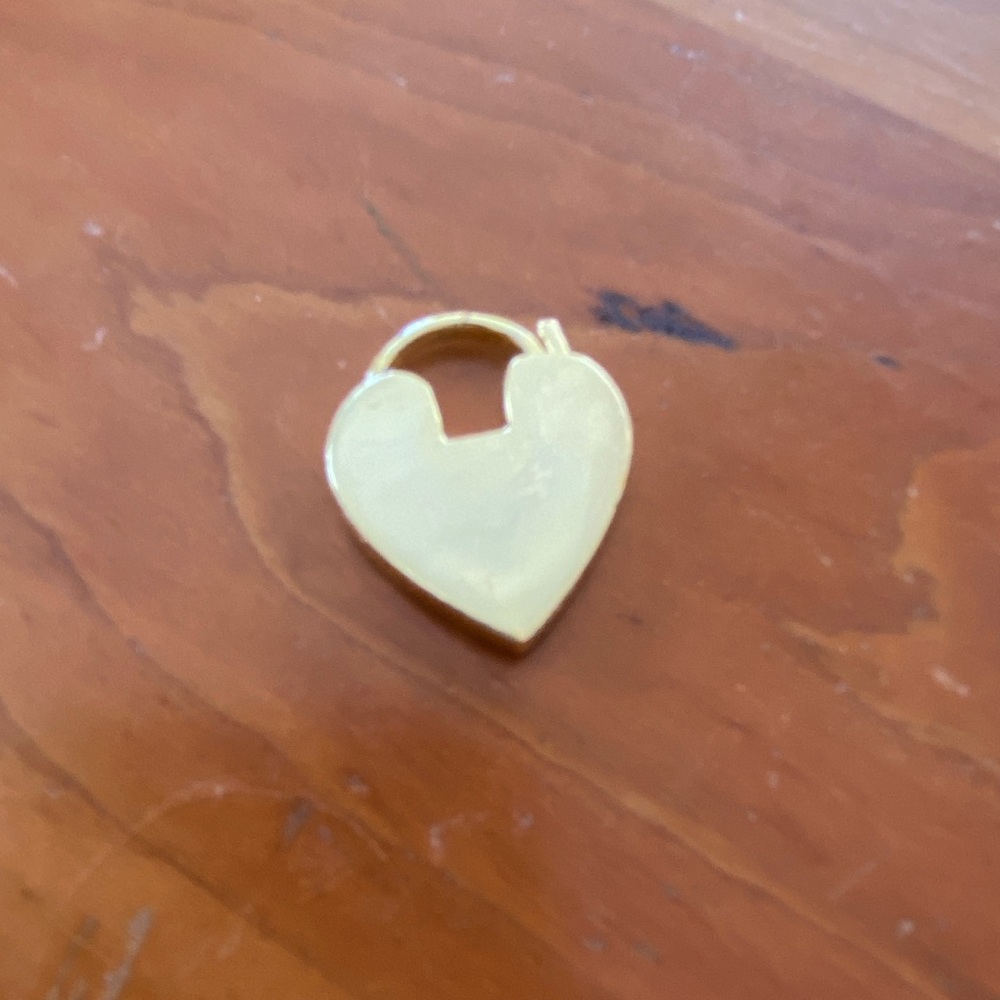 Gold-Plated Heart Lock Pendant - Picture 2 of 4